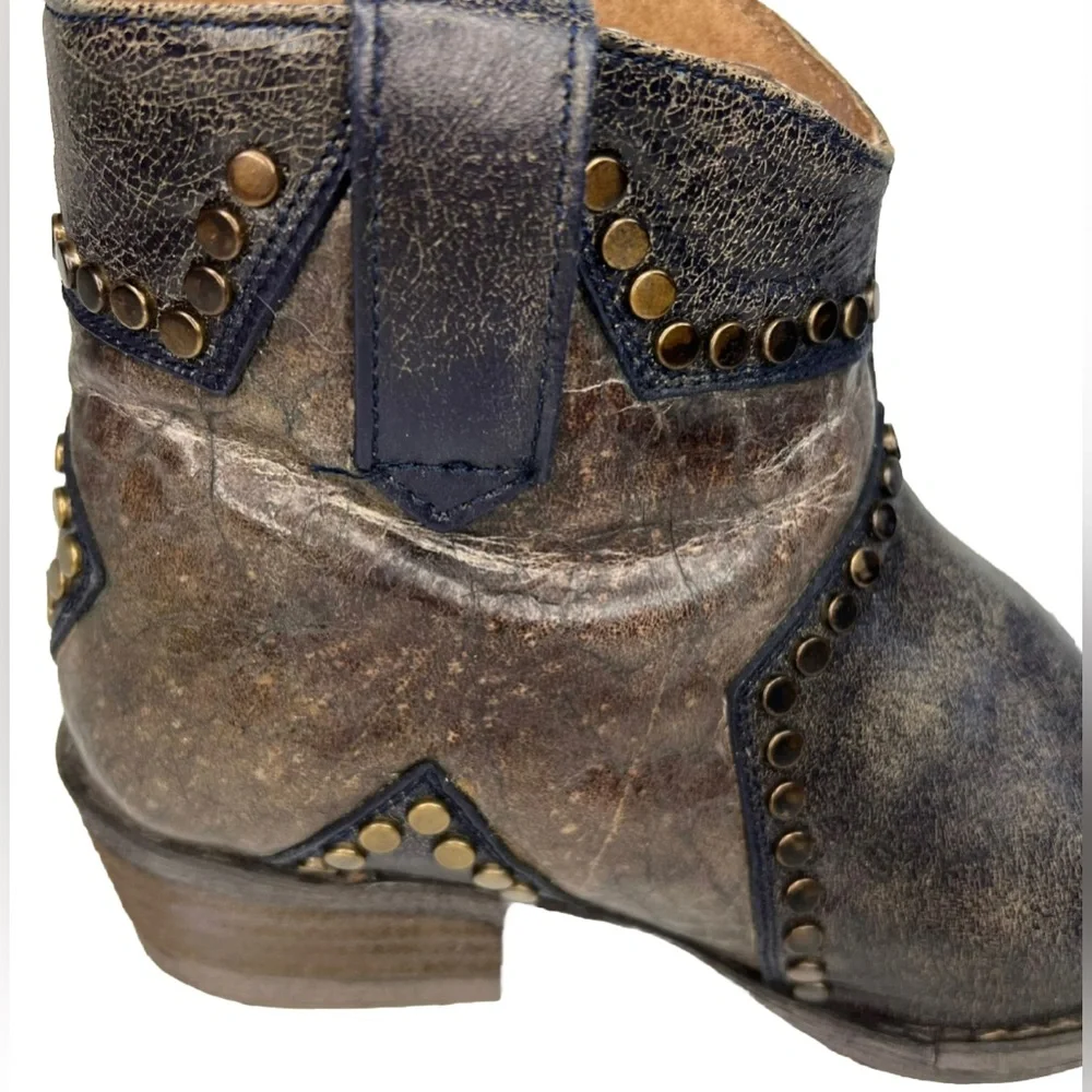 Circle G By Corral Q 5025 LD‎ BLUE STAR INLAY & STUDS ANKLE LEATHER BOOTS Size 7